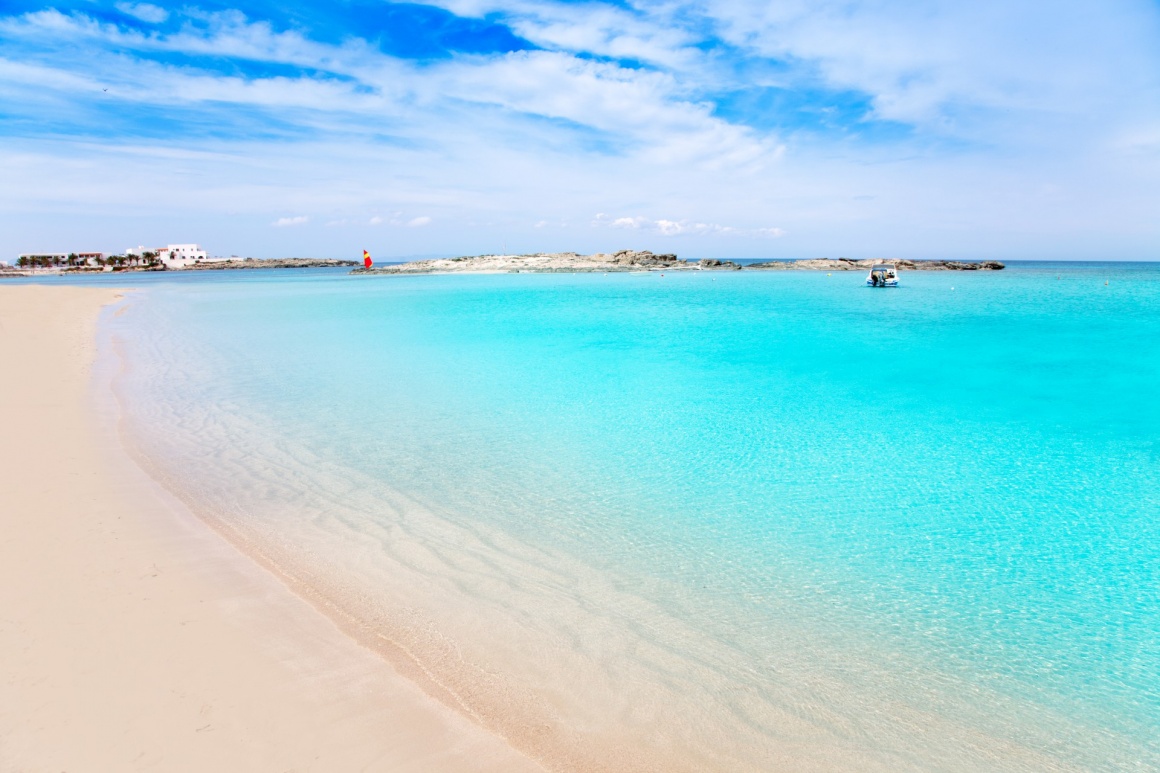 'Els Pujols Formentera white sand beach turquoise water in Balearic islands' - Formentera